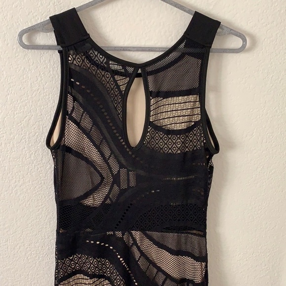 Lace Sheath Dress - Picture 7 of 10